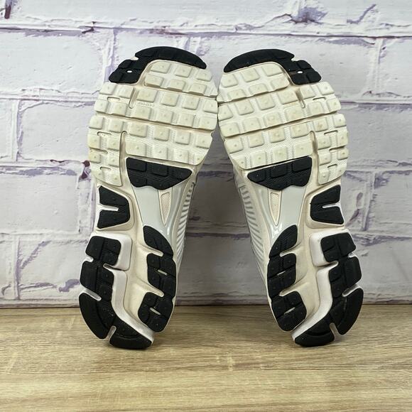 Nike Zoom Vomero 5 Vast Grey Women's Size 7.5 Running Shoes Sneakers FQ7079-100 - Picture 7 of 8